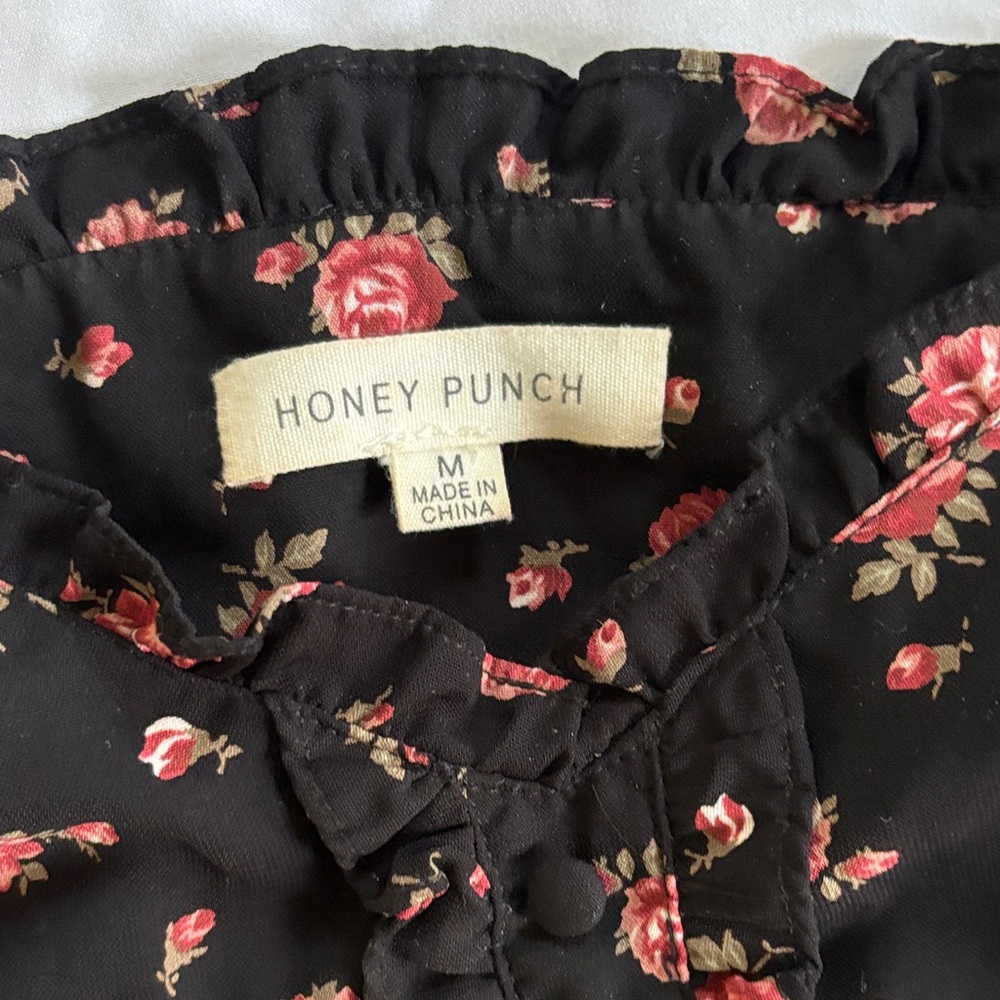 Honey Punch Black and Pink Floral Blouse - Picture 2 of 2